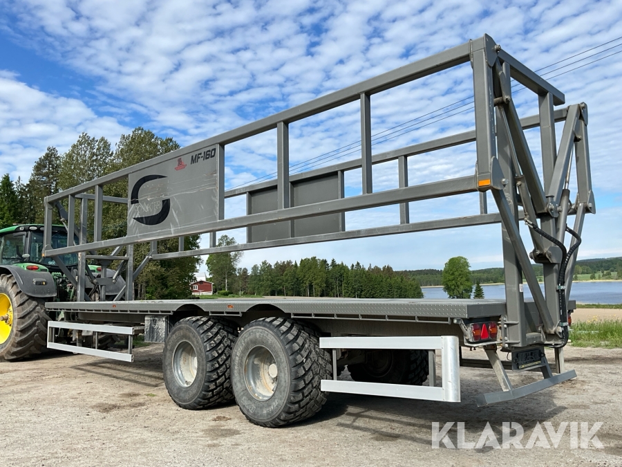 Balvagn/Rundbalssläp Mustang MF160 24 balar