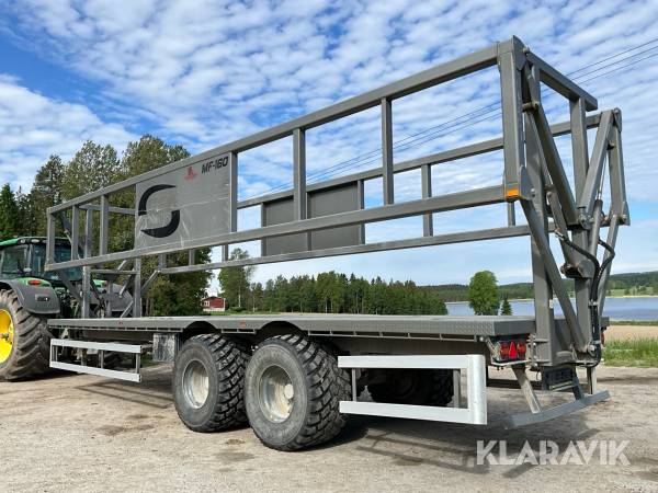 Balvagn/Rundbalssläp Mustang MF160 24 balar