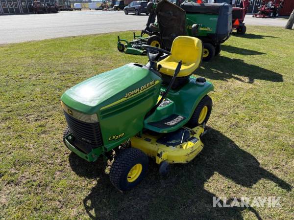 Åkgräsklippare John Deere LX 279
