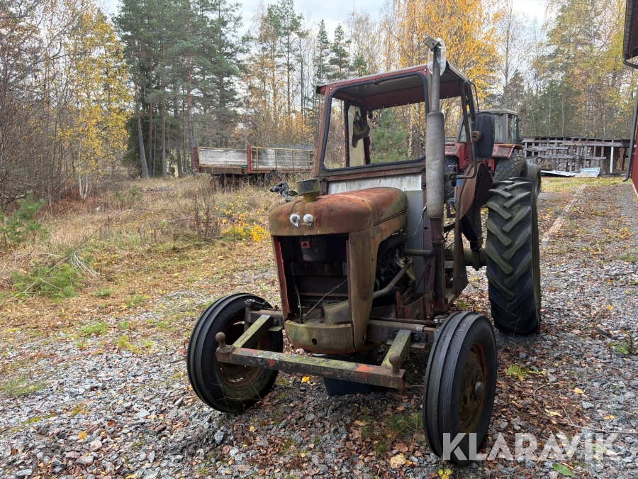 Traktor Massey Ferguson 30