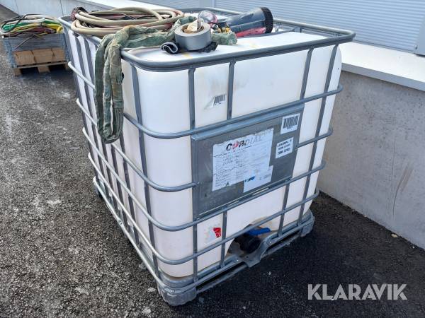 IBC-tank med dränkbar pump