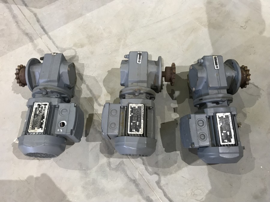 3st Elmotor med vinkelväxel