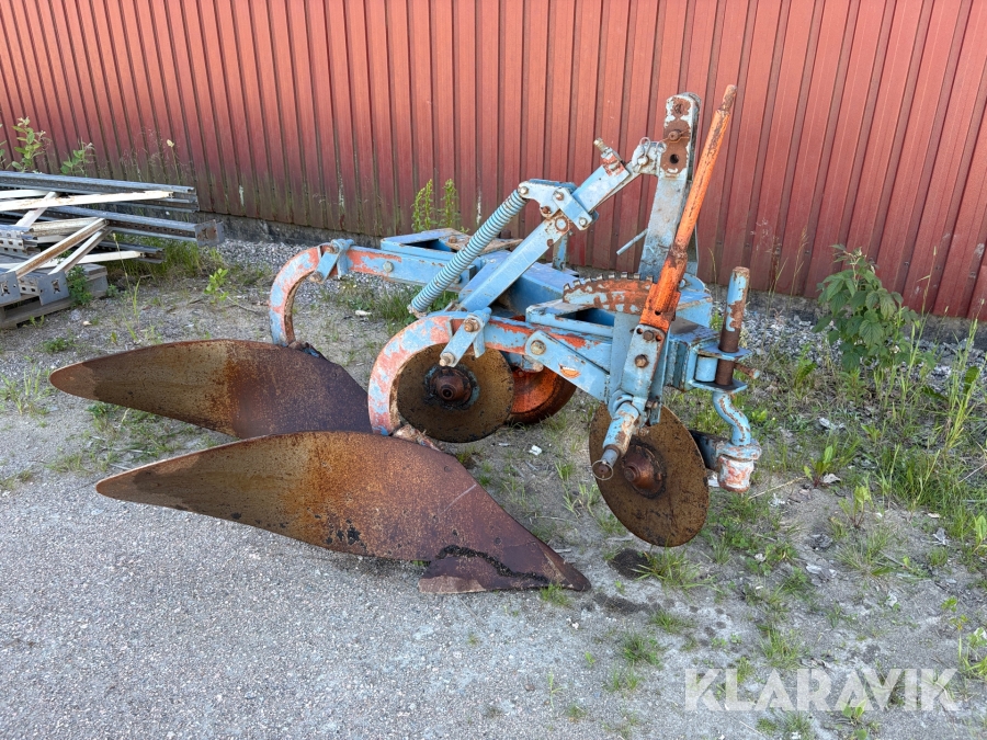 Tvåskärig plog Överum