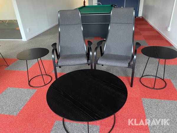 Fåtölj 2 st, Bord 3 st Svedese