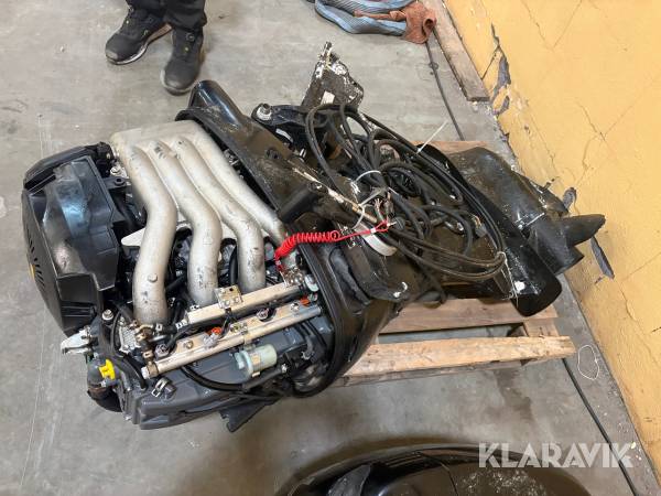 Båtmotor Suzuki DF90