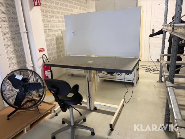 Arbetsbänk höj & sänkbar