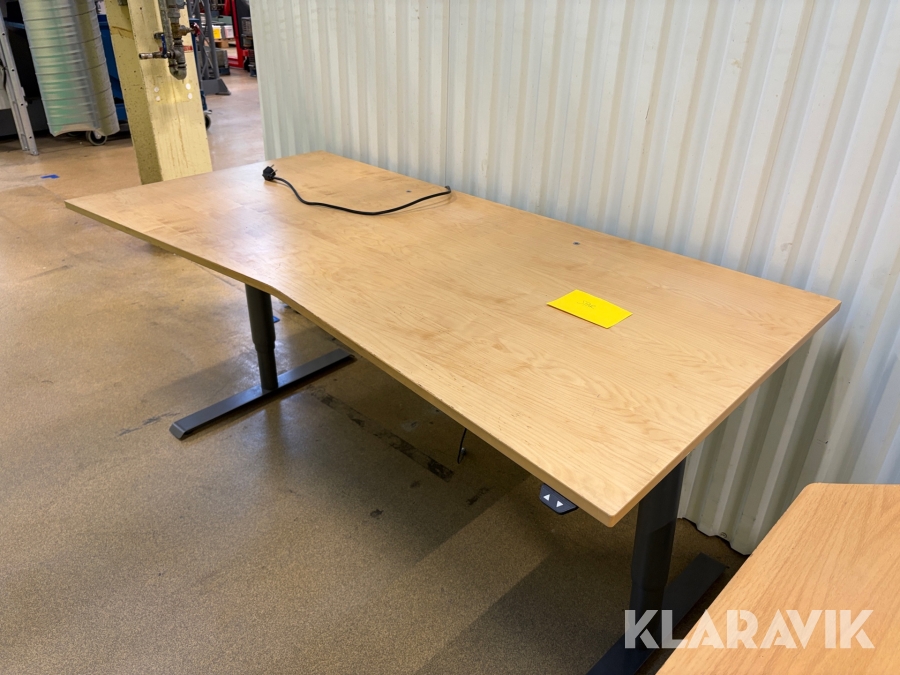Skrivbord höj & sänkbart