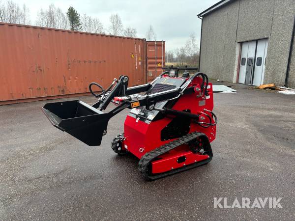 Redskapsbärare / Skid Steer Homejob 360