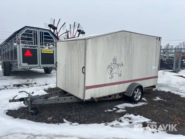 Personbilssläp Modulvagnen TP-1 täckt bromsad