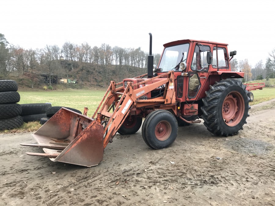 Traktor med lastare BM Volvo 500