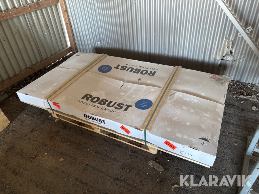 Ytterdörr i plåt Robust