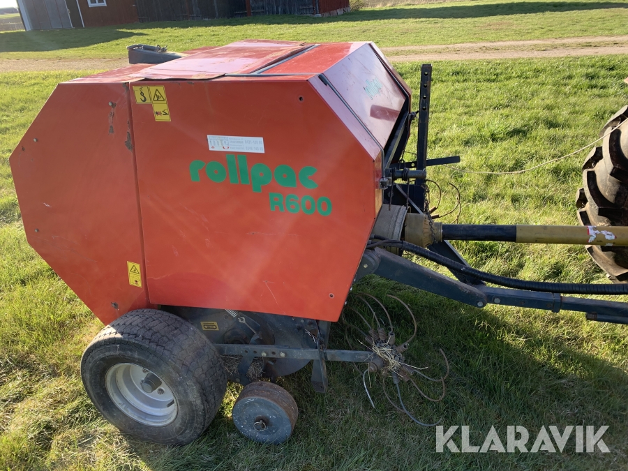 Småbalspress / minirundbalpress Rollpac R600