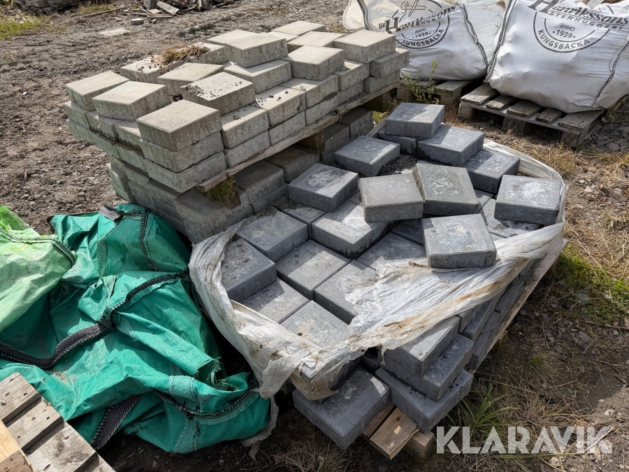 Betongmarksten ca 12m2