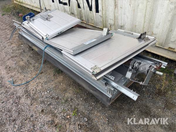 Taksjutport Lindab