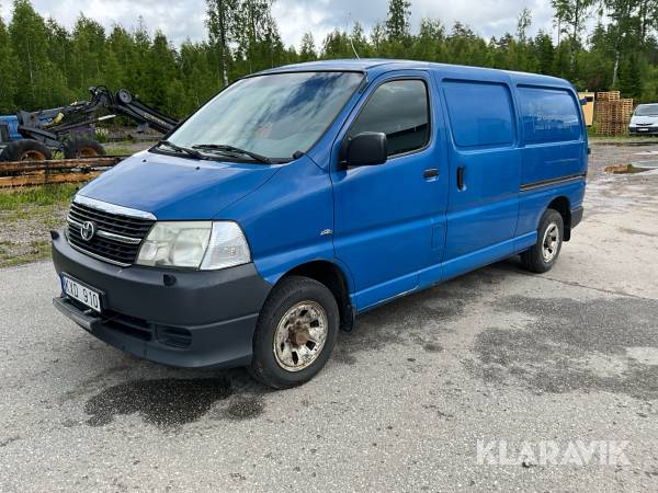 Skåpbil Toyota HiAce 2.5 4WD Manuell