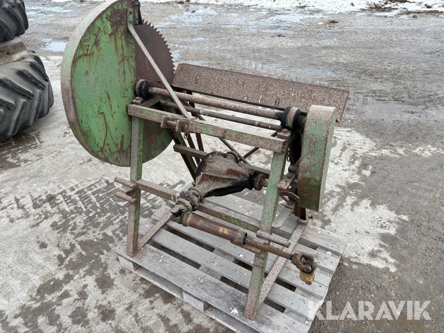 Traktordriven Vedkap