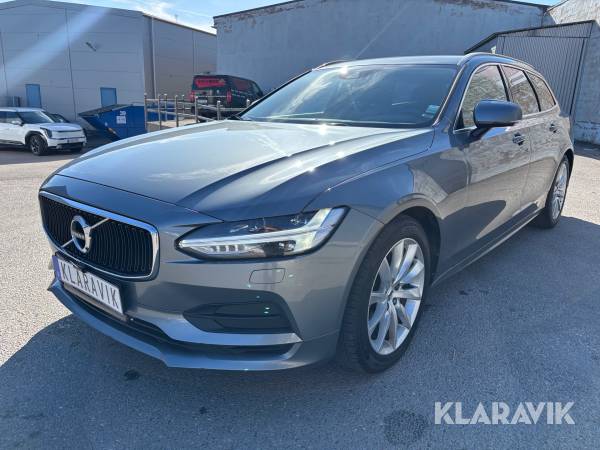 Volvo V90 D4 AWD / Automat / Drag
