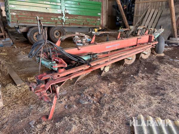 Plog Kverneland BB 8