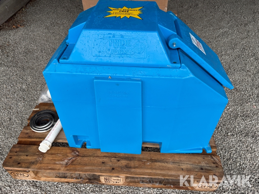 Vattenkopp Pride Of The Farm Polar-Max dricker Wpm16