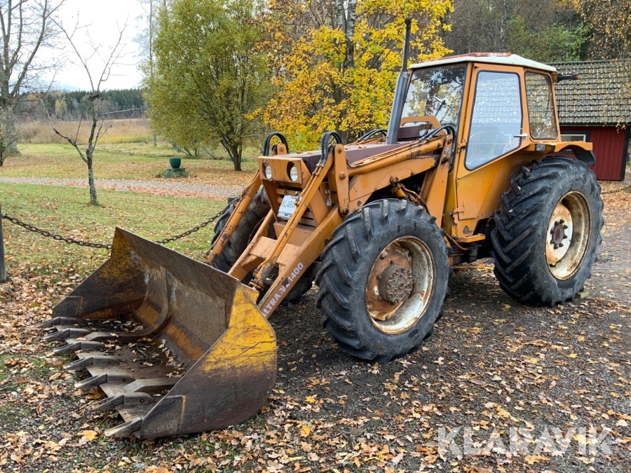 Traktor Valmet 702 med lastare