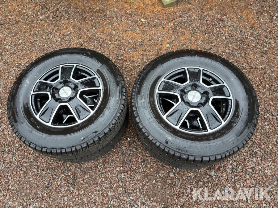 Däck Michelin Agilis Alpin 225/75 R16C 4st