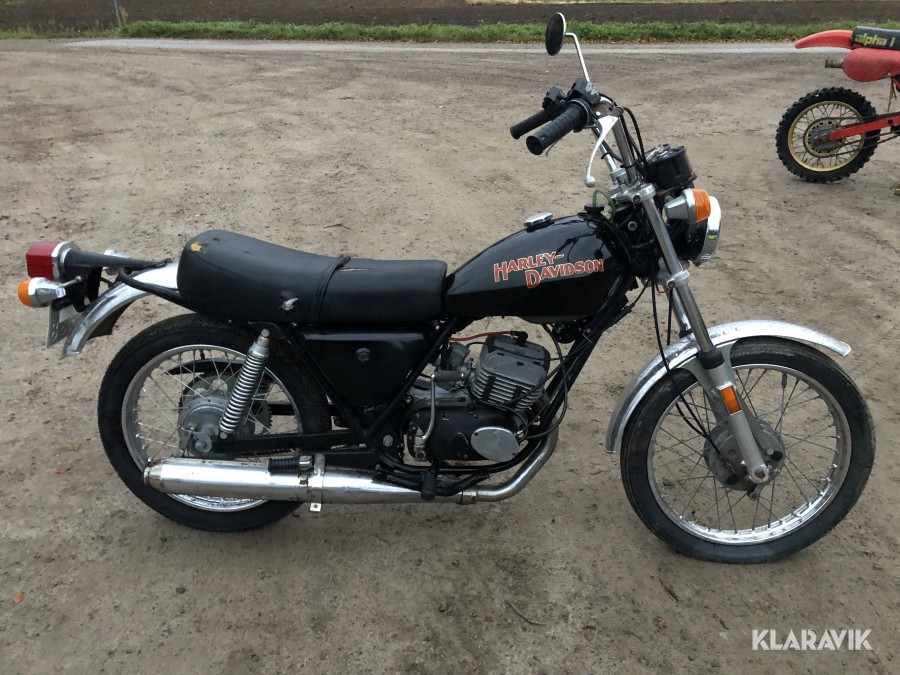 Motorcykel Harley-Davidson SS-125