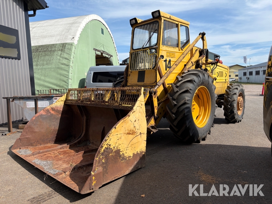 Baklastare Volvo BM LM 641 med redskap