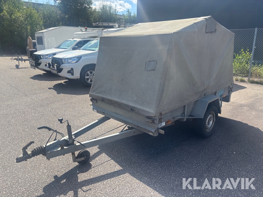 Personbilssläp Tiab 4P kapell