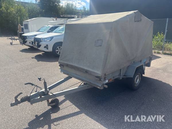 Personbilssläp Tiab 4P kapell