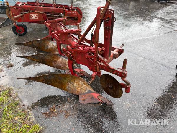 Plog 3-skärig Kverneland 13 tum