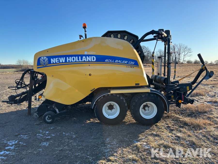 Balpress New Holland Roll Baler 135