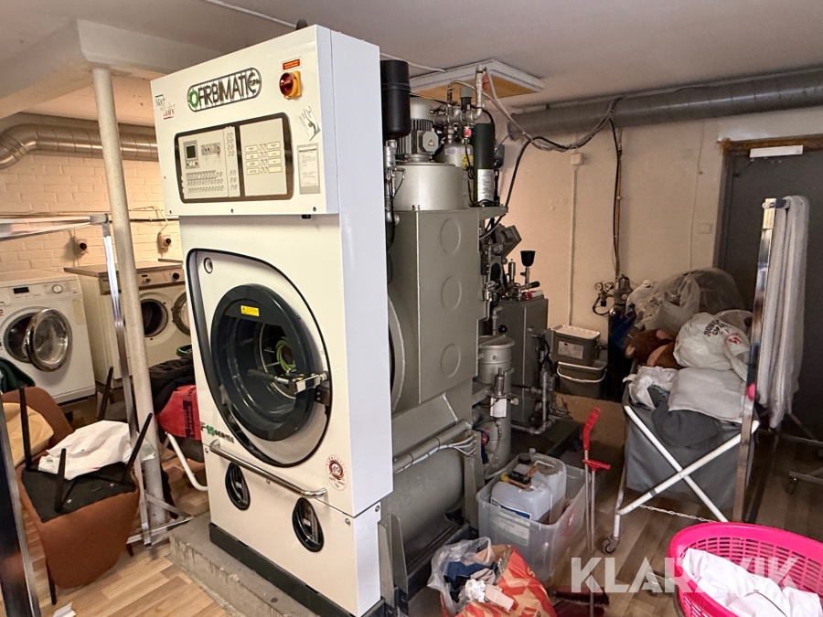 Tvättanläggning med kemtvätt och utrustning 