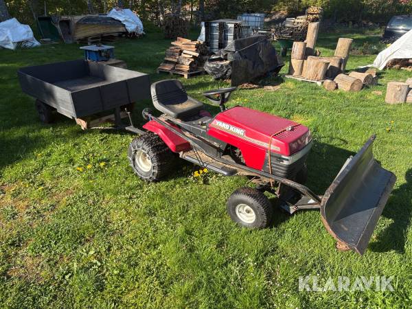 Trädgårdstraktor Yard King 38 / 12hp med snöblad och släp