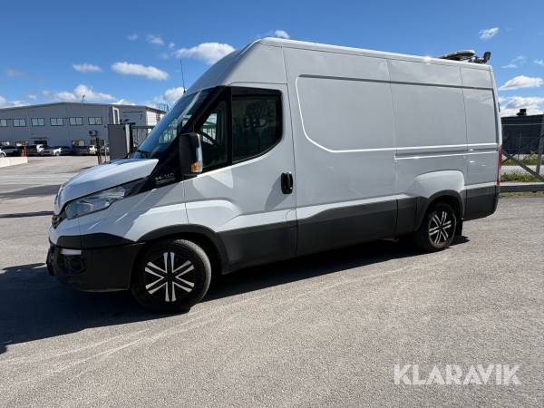 Skåpbil Iveco 35S14 med verkstadsinredning
