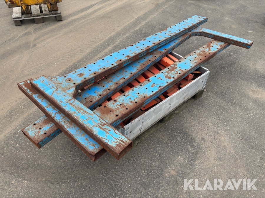 Materialställ / Grenställ