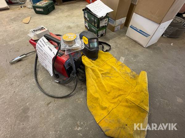 Kombisvets MeecTools med utrustning
