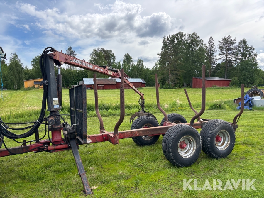 Timmervagn med kran Patu 480