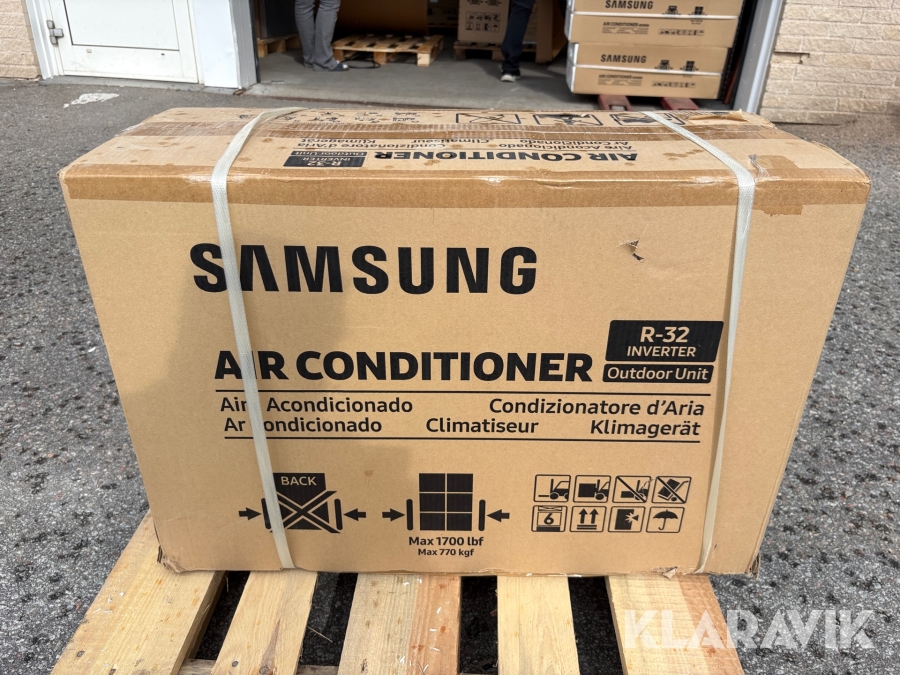 Luftvärmepump utedel Samsung AR12TXFCAWKX
