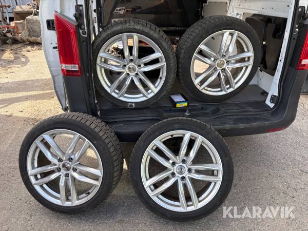 Däck på fälg GH Edition Goodride Zuper Snow 225/45R18 4st