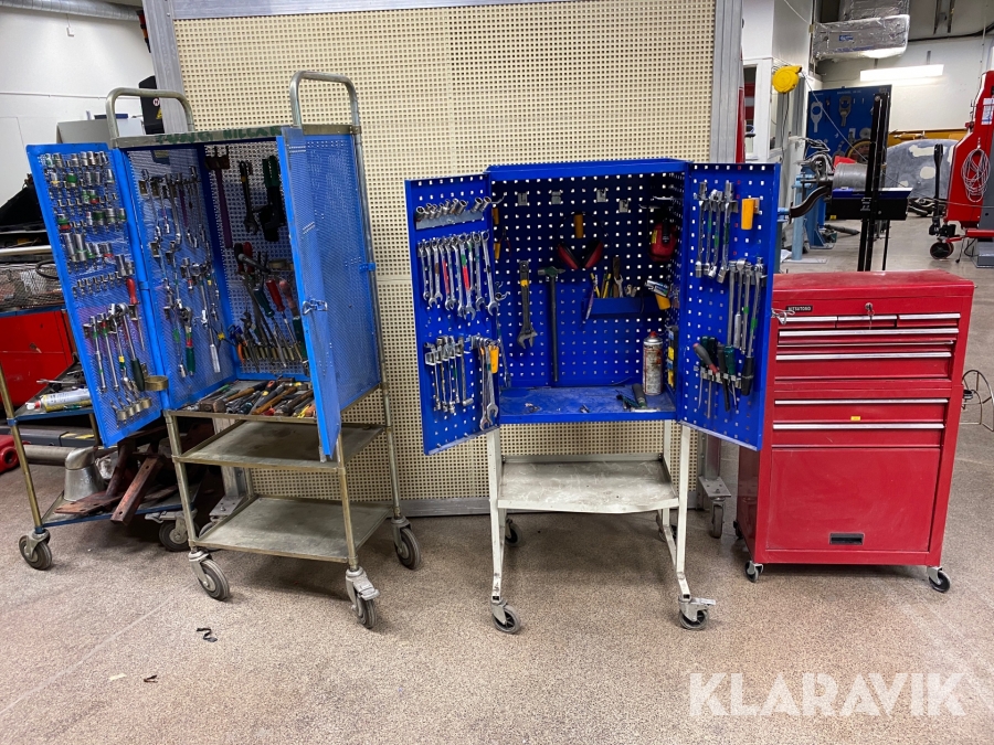 Verktygsskåp med verktyg 3 st