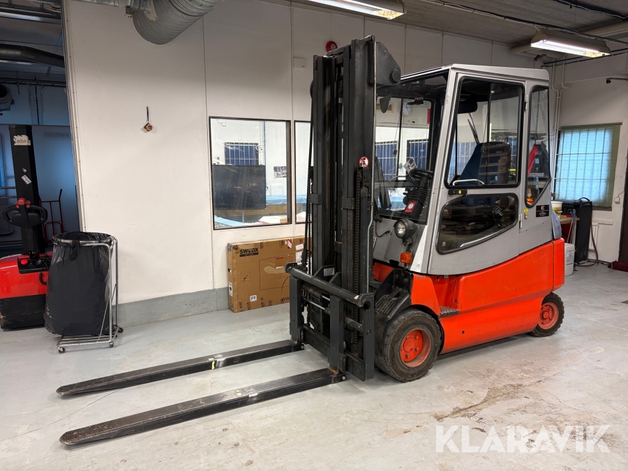 Truck Linde E30/600-02