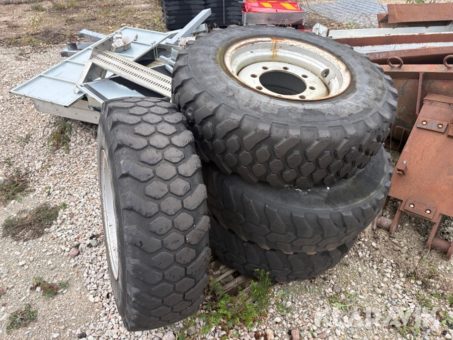 Hjul till Volvo L30 Continental 12.5R20 4st