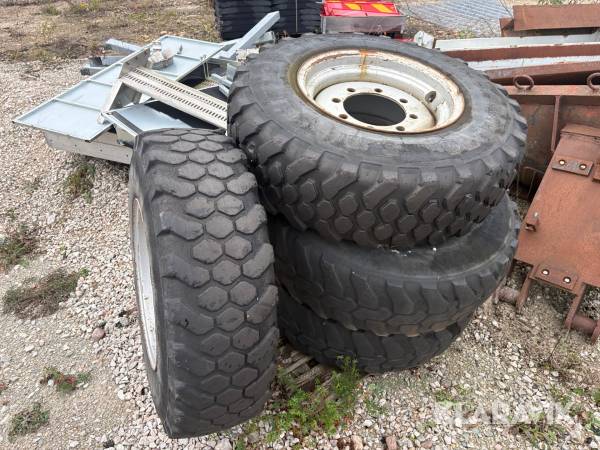 Hjul till Volvo L30 Continental 12.5R20 4st