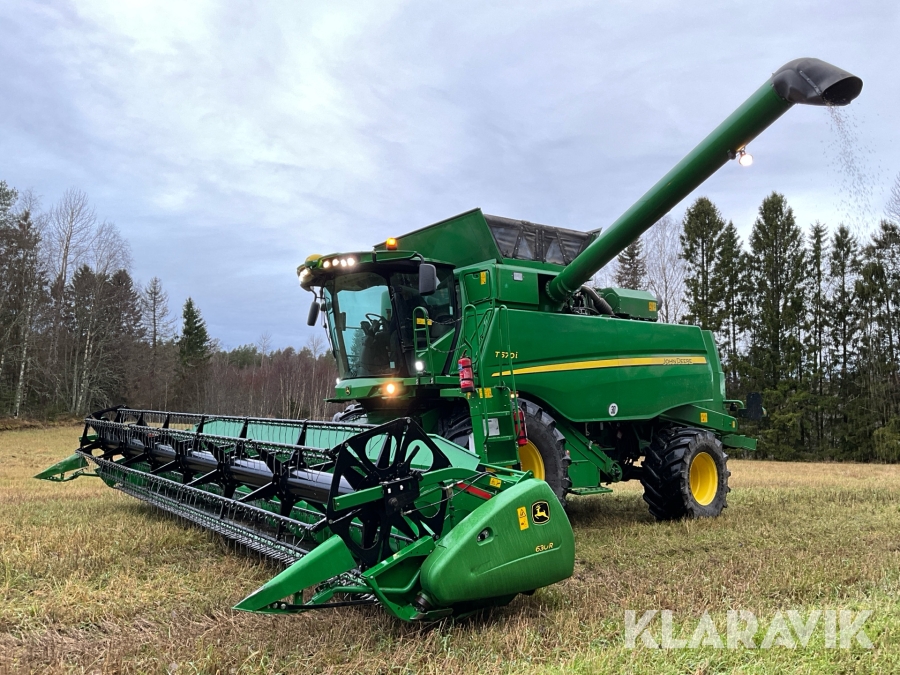 Skördetröska John Deere T670i