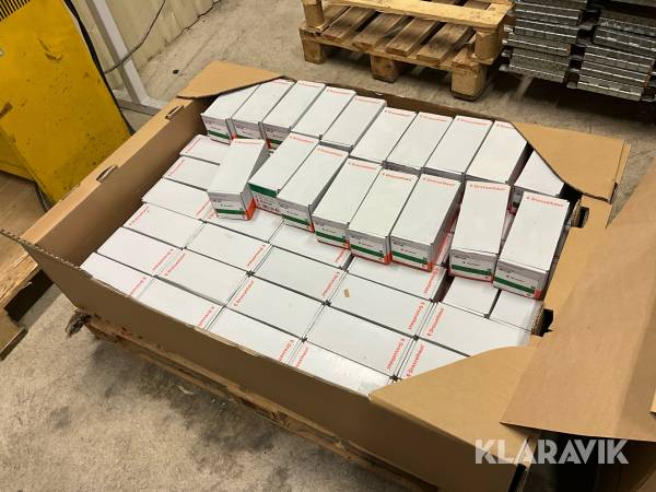 Träskruv Dresselhaus JD-79 försänkt, ca 10 000 st för inomhusbruk, 6.0x180 mm.