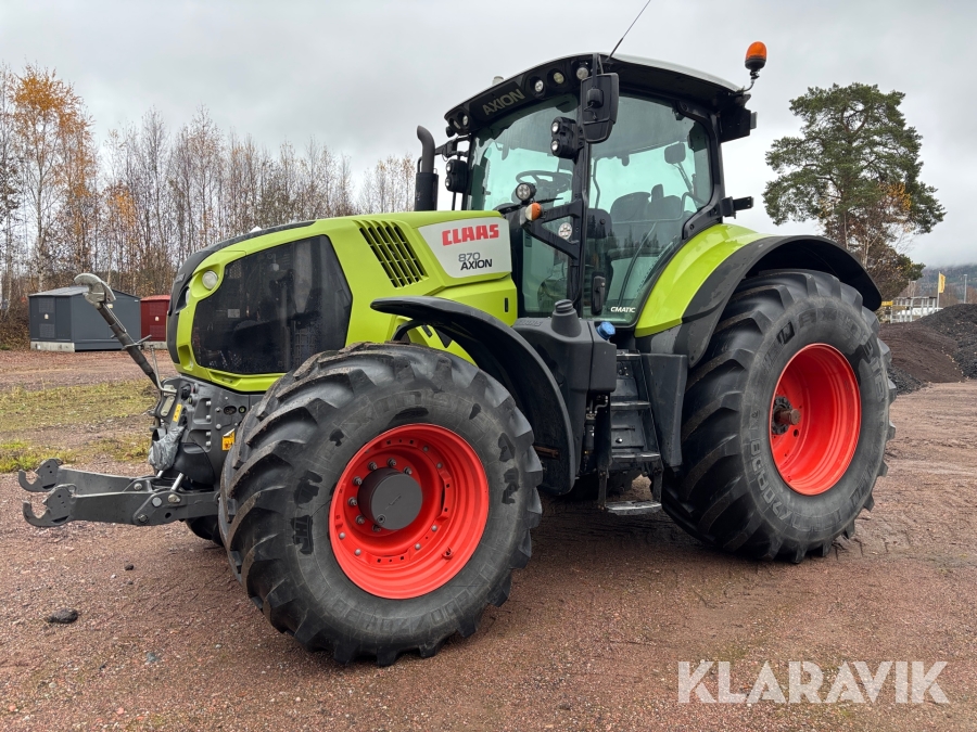 Traktor Claas 870 AXION med frontlyft