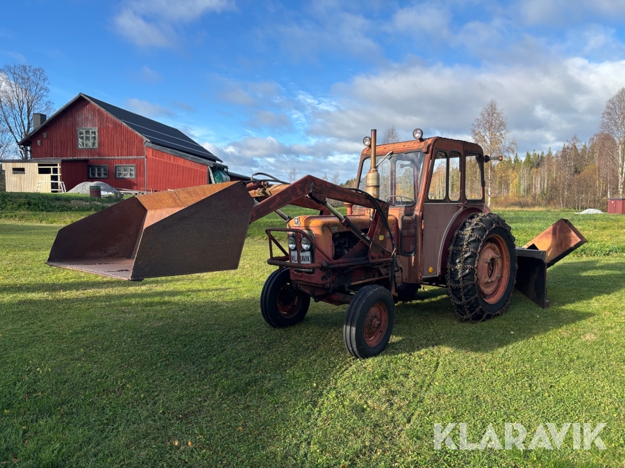 Traktor Volvo BM 400 Buster med lastare och snöslunga