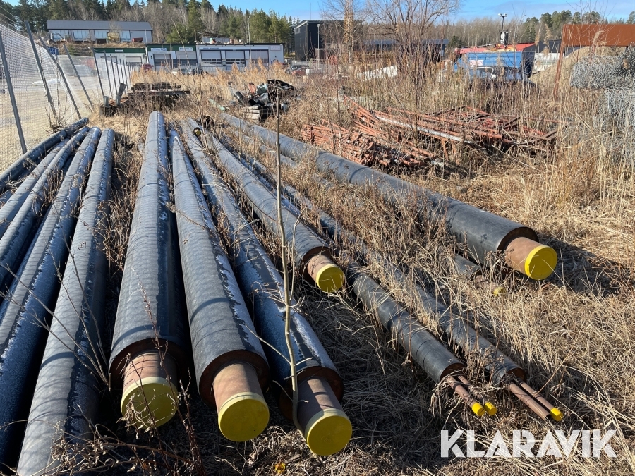 Parti med fjärrvärmerör