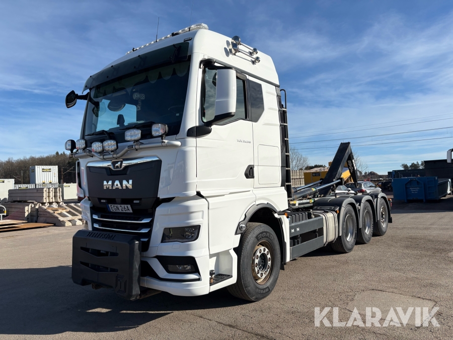 Lastväxlare MAN TGX 35.510 plogutrustad