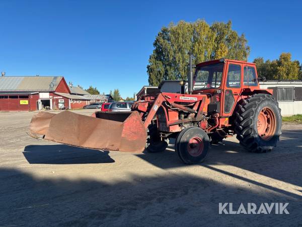 Traktor Volvo BM T 650 med frontlastare